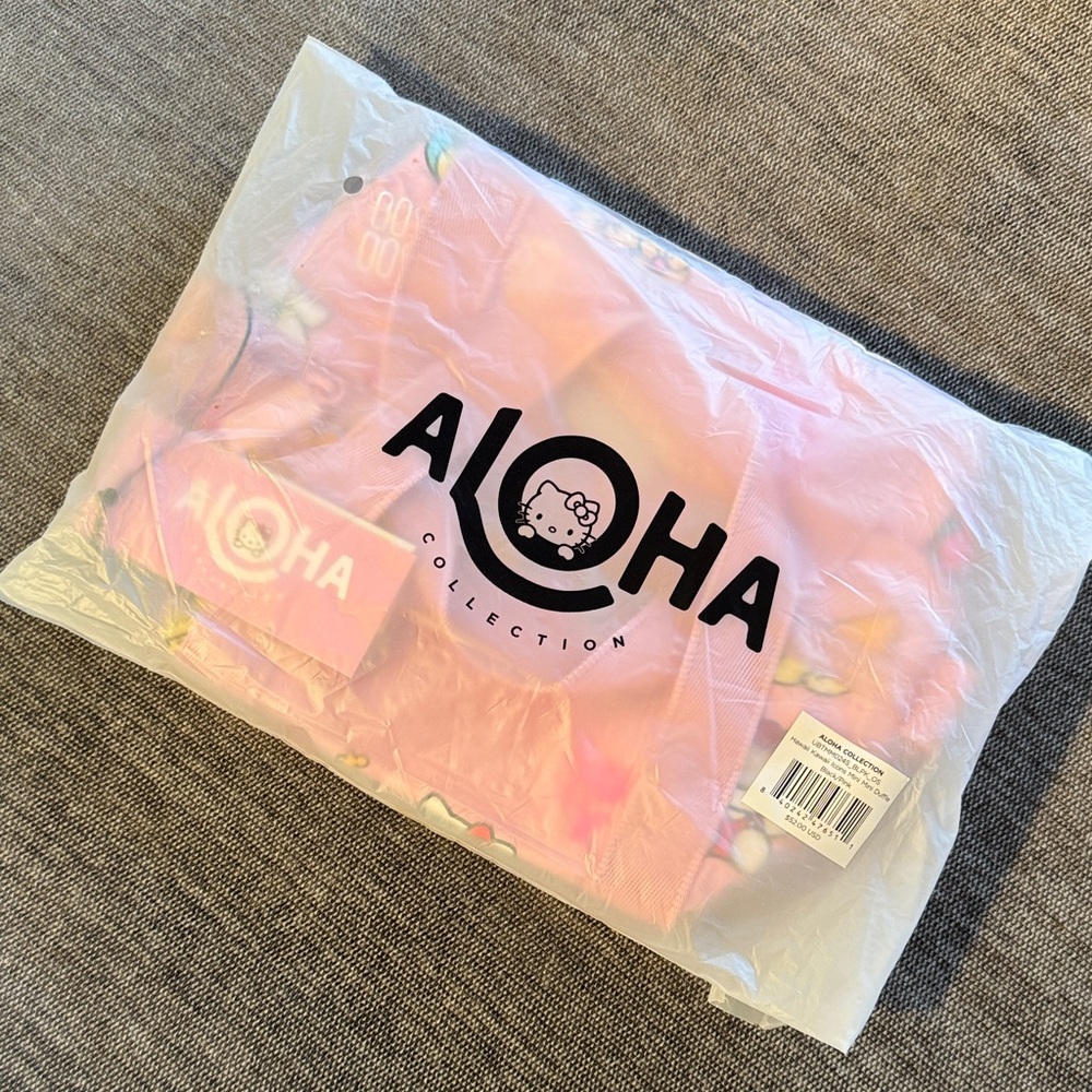 ALOHA Collection Pink Hello Kitty Crossbody Bag - Picture 3 of 3